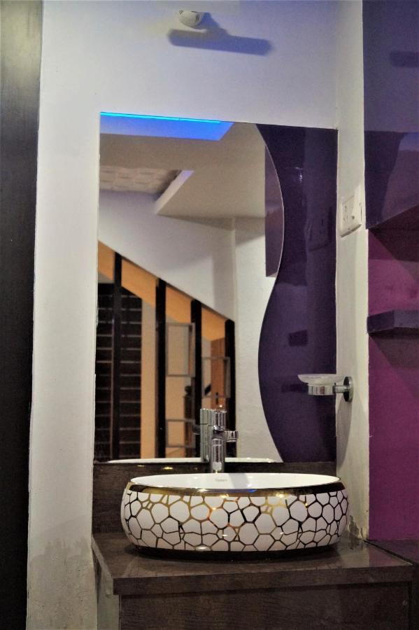 Hotel Dora House à Calcutta Extérieur photo