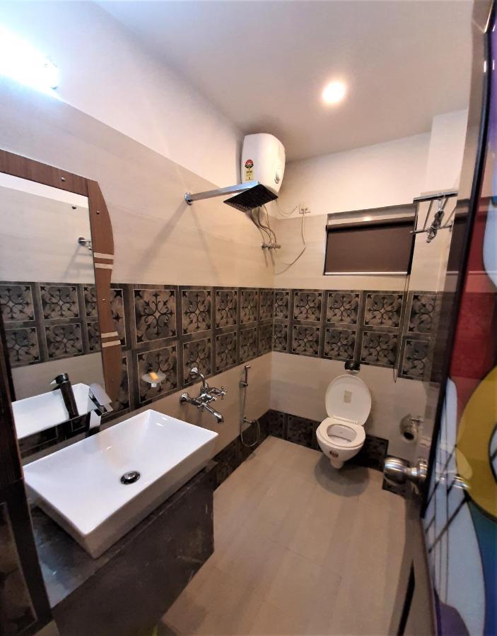 Hotel Dora House à Calcutta Extérieur photo